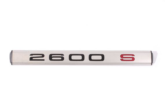 SD1 Rear Model Badge - 2600 S - JRC2091
