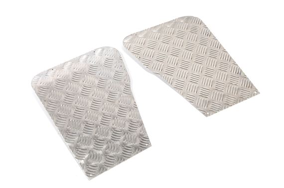 Chequer Wing Protectors - Front 2mm Aluminium (pair) - LL1335S - Aftermarket