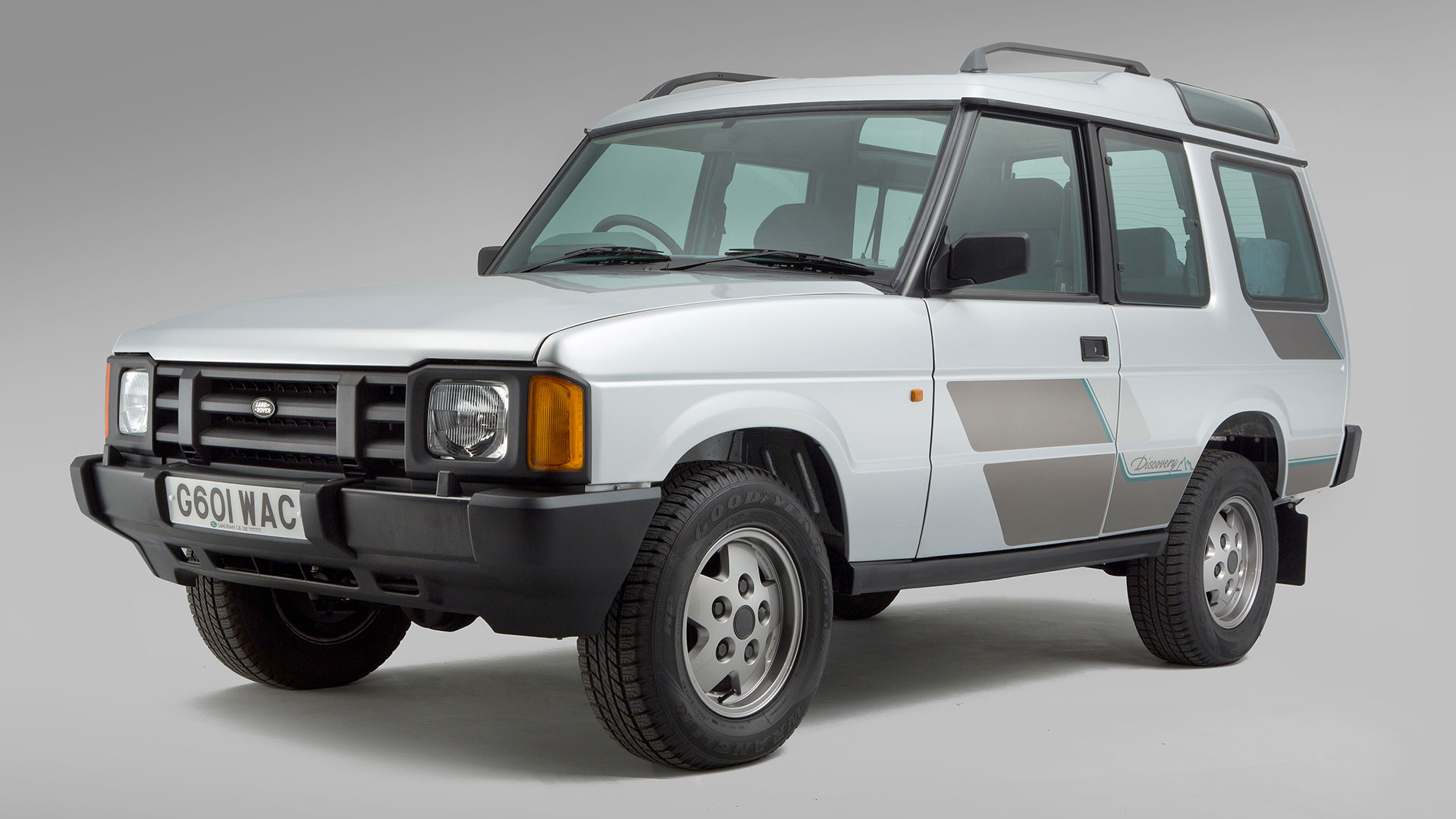 A Land Rover Discovery 1 (1989-1998)