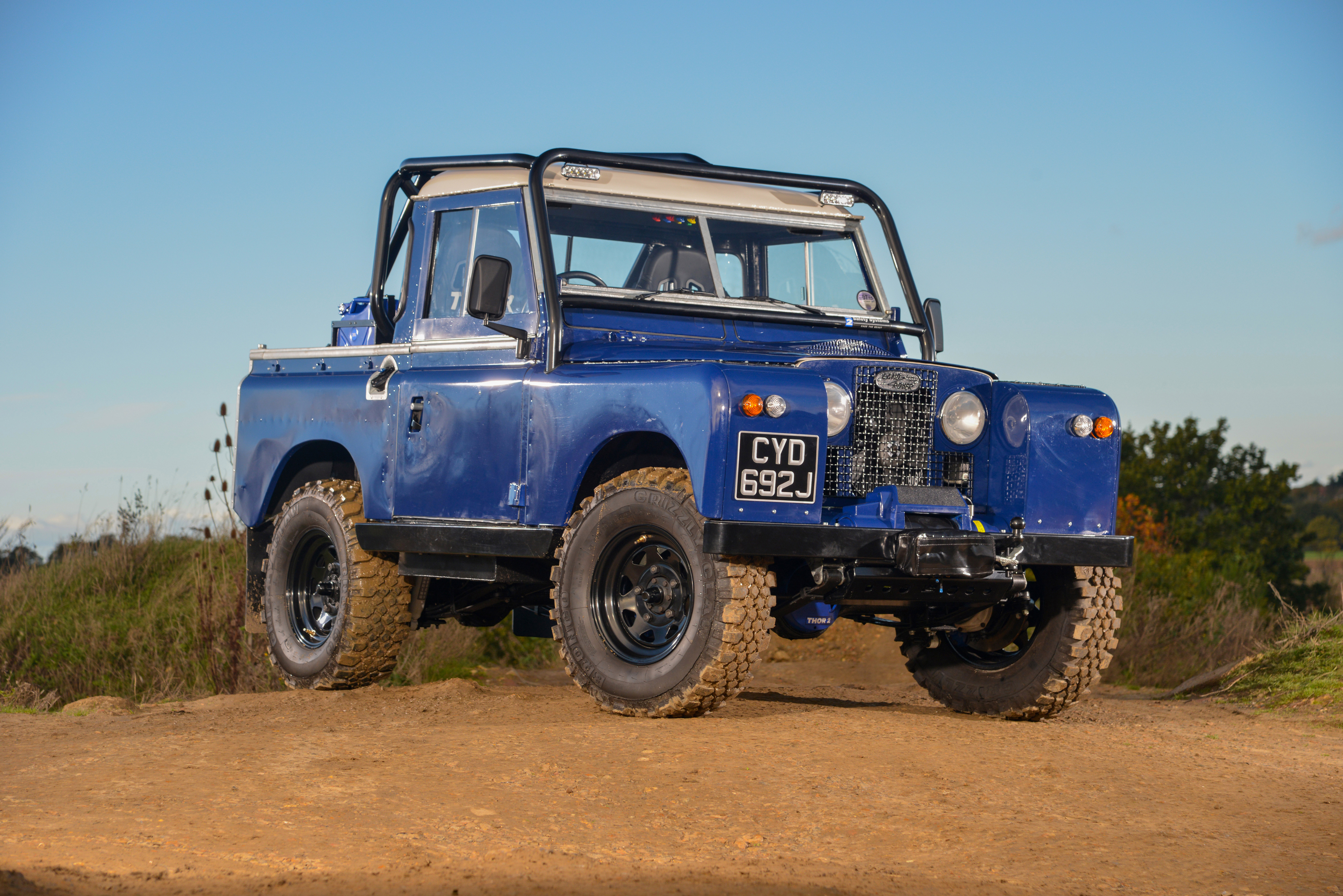 blue land rover