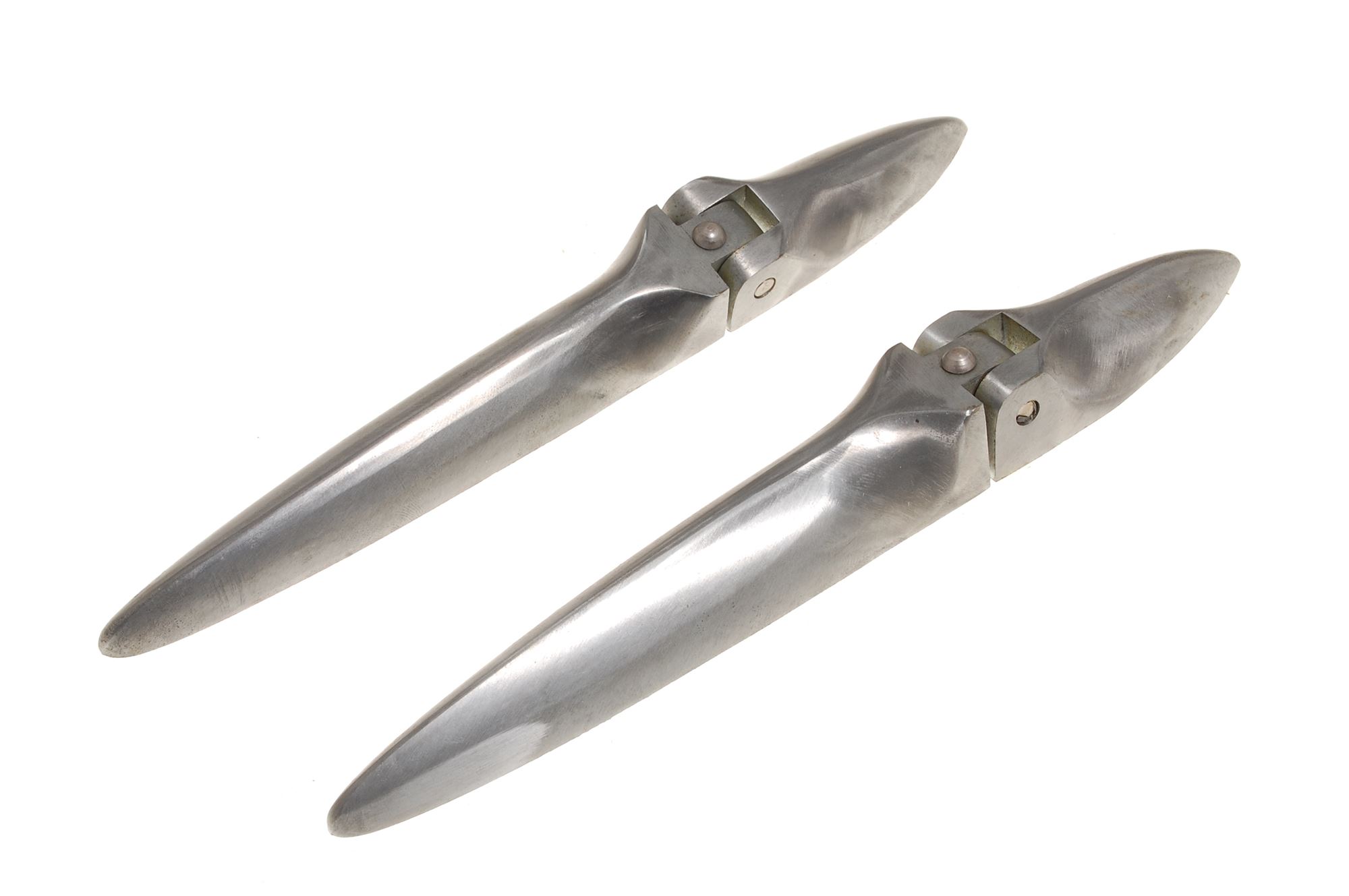 Boot Hinge Unplated Pair TR2 to TS7228 Paint Body Colour