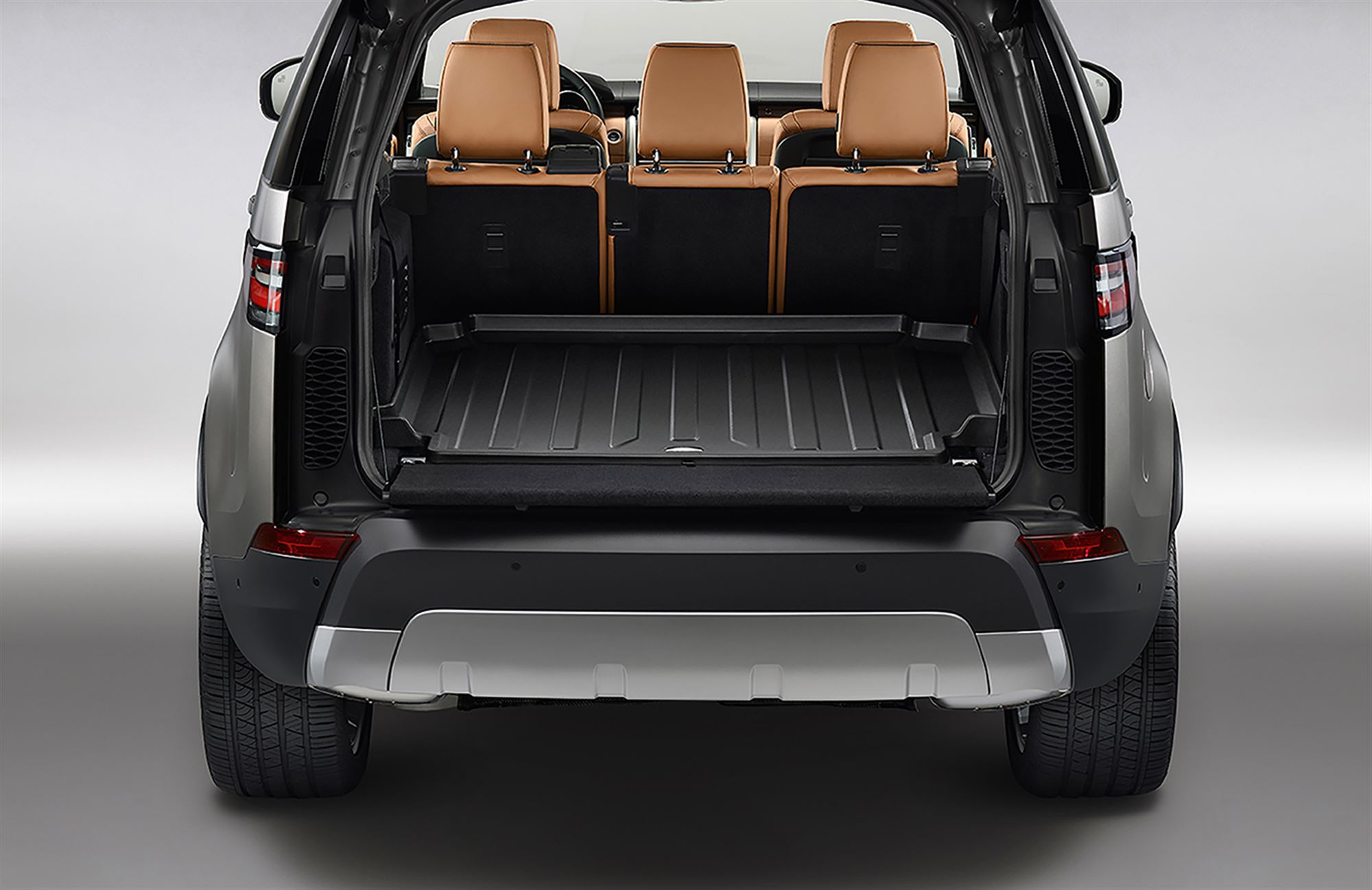Land Rover Dog Guards and Loadspace Protection