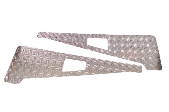 Chequer Plate - Wing Top Front - Matt Finish with aerial aperture - LHD pair - STC7693P - Aftermarket
